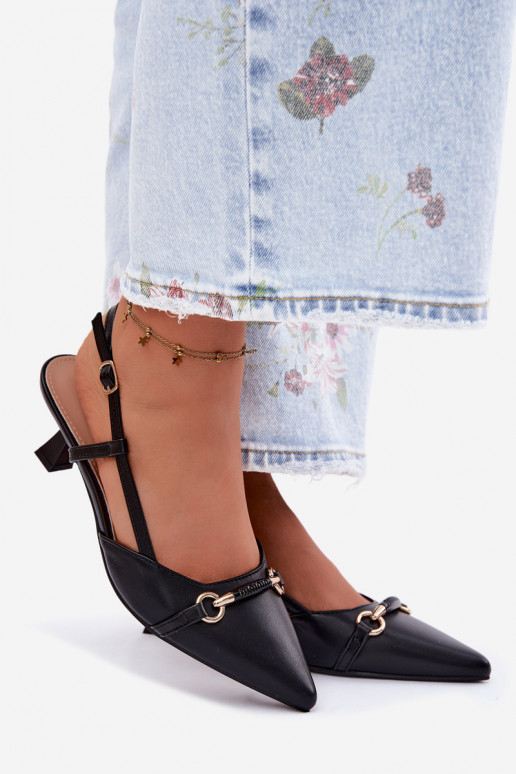 Sandalias de mujer con tacones Ze Szpiczastymi Noskami de color negro Felessa