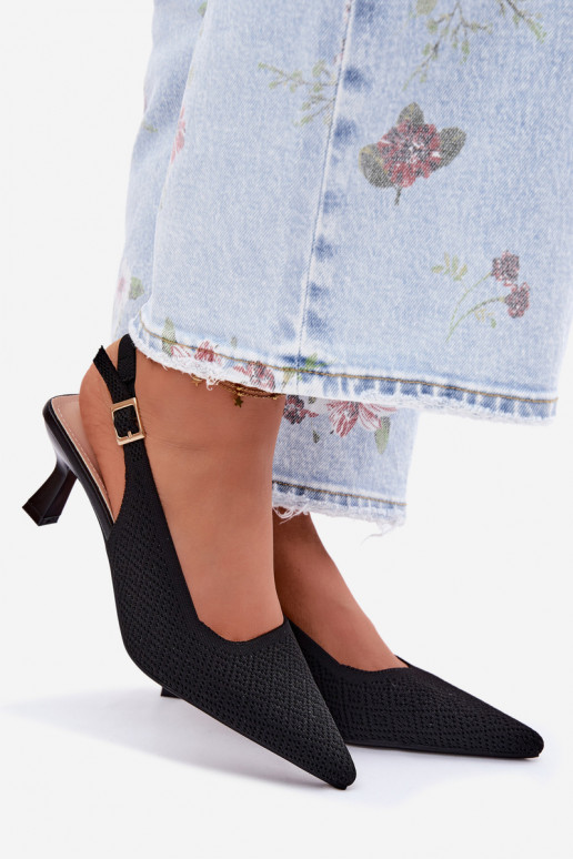  Sandalias de tacón de color negro Delessa