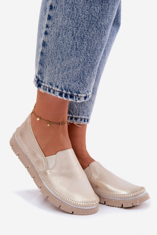 Zapatos de mujer dorados tipo slip-on de cuero Przecierany