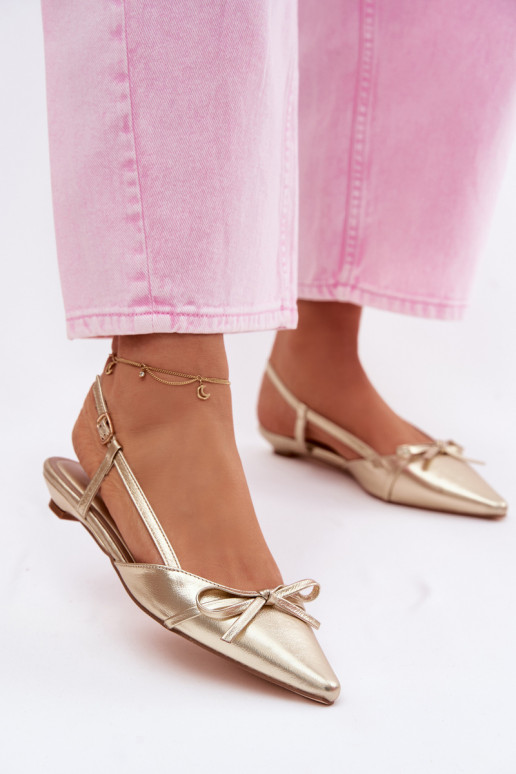 Sandalias doradas para mujer de cuero sintético con tacón bajo Jelmera