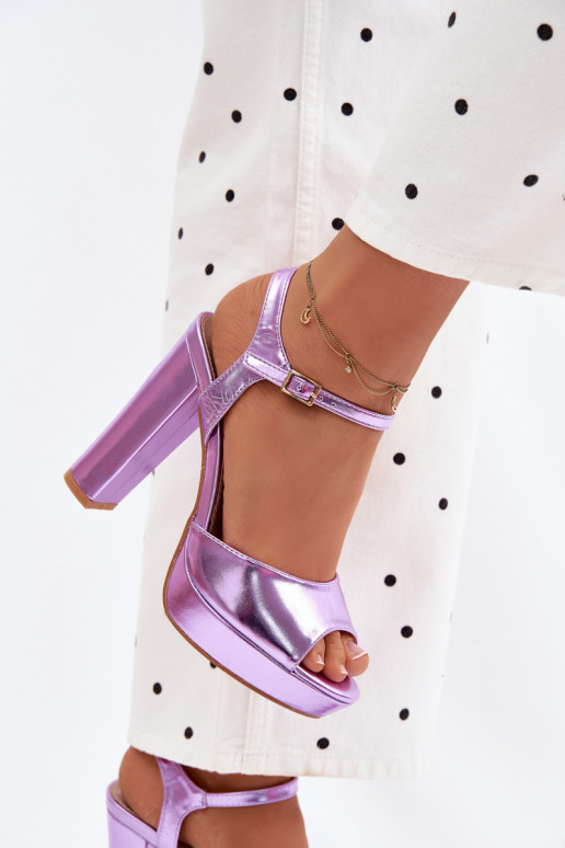 Sandalias moradas de tacón alto Nelissey