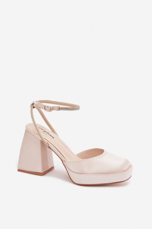 Sandalias doradas en tacones gruesos con tachuelas brillantes Seraphina