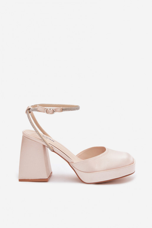 Sandalias doradas en tacones gruesos con tachuelas brillantes Seraphina