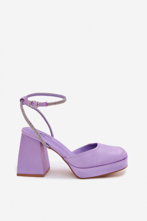 Sandalias moradas en tacones gruesos con tachuelas brillantes Seraphina
