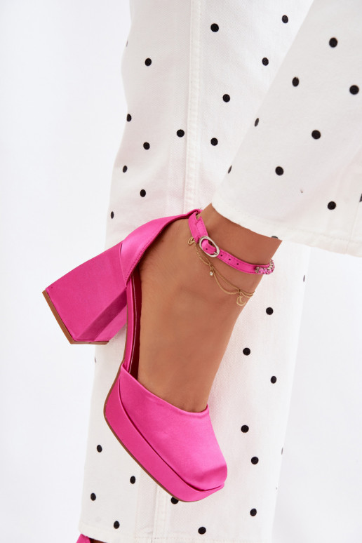 Sandalias rosas con tacón y acabado satinado Calistae