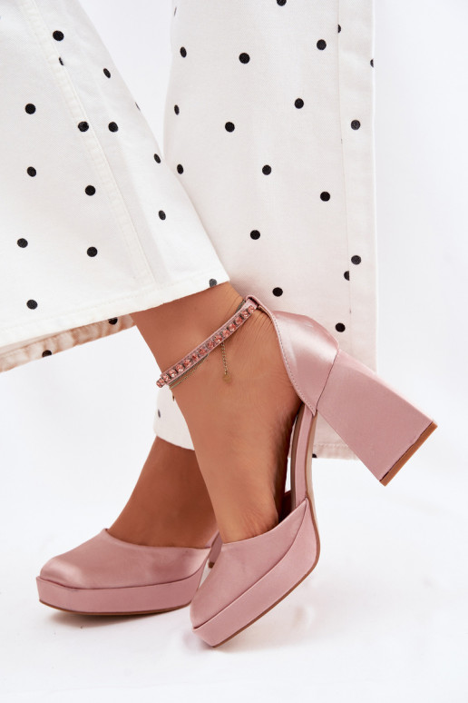 Sandalias color champán con tacón y acabado satinado Calistae