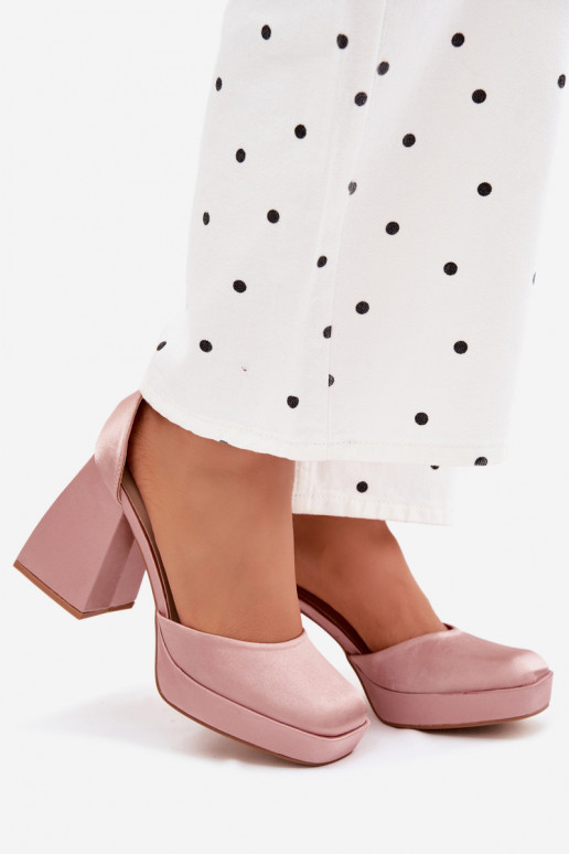 Sandalias color champán con tacón y acabado satinado Calistae