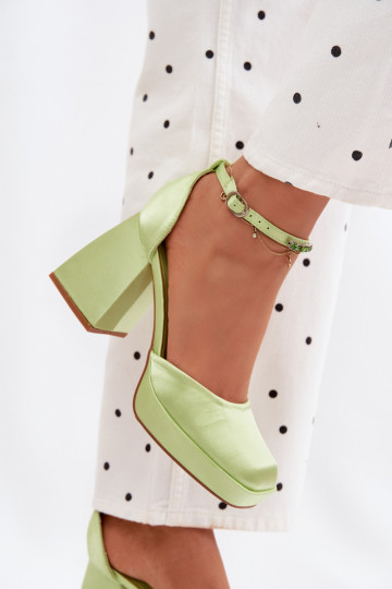 sandalias con taconesSatynoAym ENykończeniem color verde Calistae