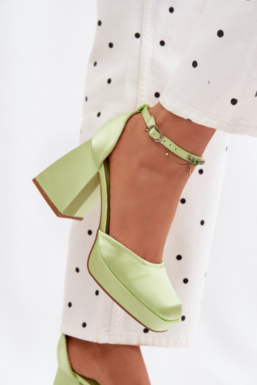 sandalias con taconesSatynoAym ENykończeniem color verde Calistae