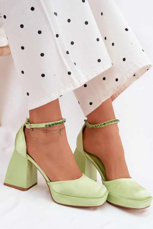 sandalias con taconesSatynoAym ENykończeniem color verde Calistae