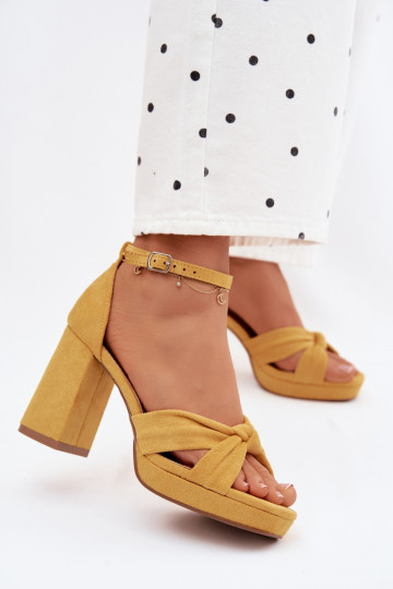 Sandalias de tacón alto para mujer.Imitacji de gamuzau color amarillo Rosetta 2
