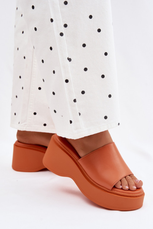 zapatillas de mujer con una plataforma color naranja Virelia