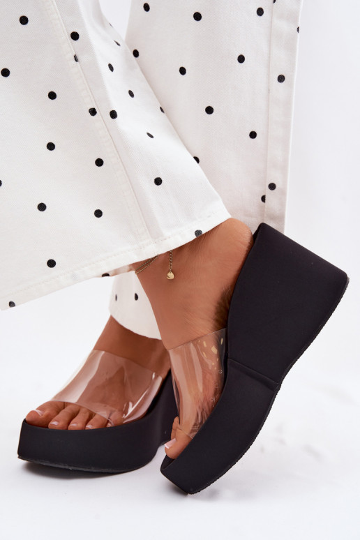 zapatillas de mujer con una plataformaTransparentnym Tirasem de color negro Zolretia