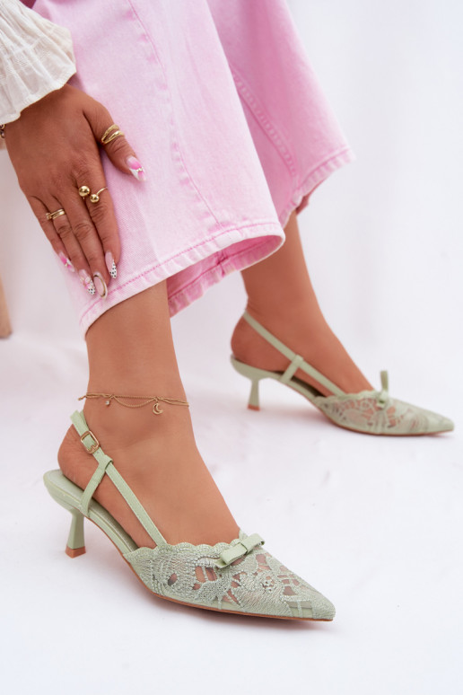 Sandalias con cordones Femenino Activado obcasie con cintas color verde Tiene queribelle