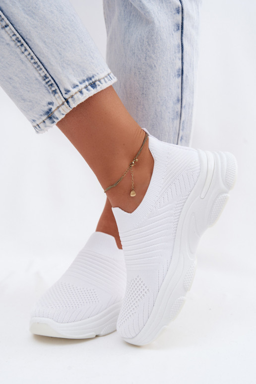  Un modelo convincente zapatillas Femenino el color blanco Floraine