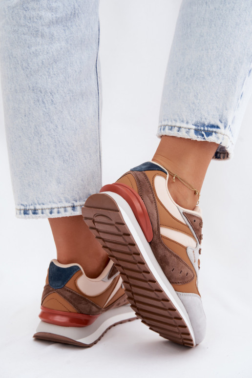 Zapatillas modelo zapatos. Femenino de gamuza McArthur MA253EN color marrón