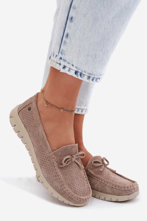 Mocasines de ante sintético color arena para mujer con lazos Vinceza 95401