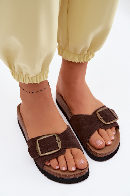 Zapatillas de ante color chocolate para mujer con hebillas Emiline