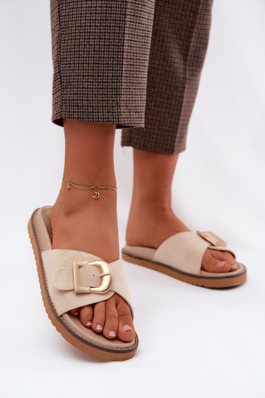 Zapatillas de color marfil para mujer con hebillas doradas Elviane
