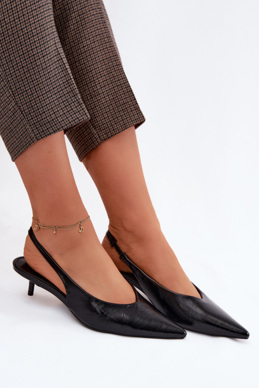 Sandalias lacadas para mujer.Imitacji Skóry con tacones de color negro Averelle