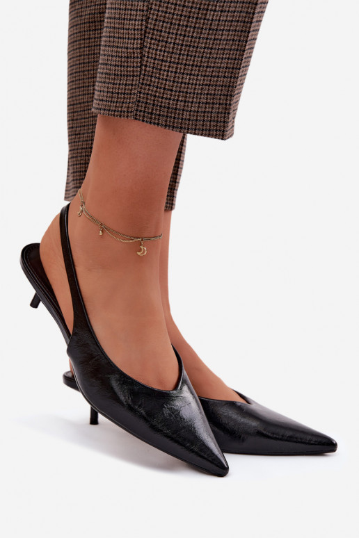 Sandalias lacadas para mujer.Imitacji Skóry con tacones de color negro Averelle