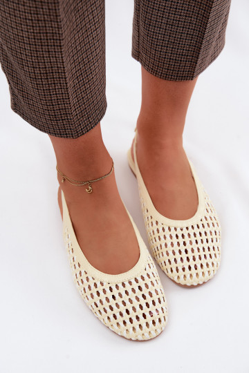 Sandalias de mujer amarillas con elementos recortados Selviora