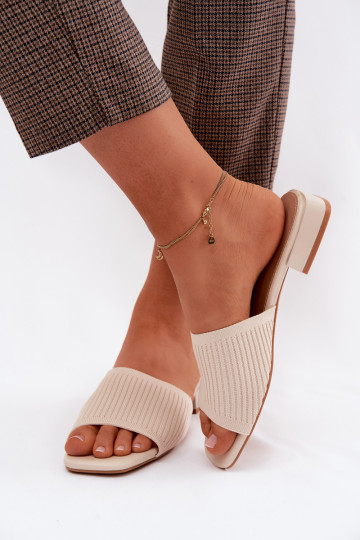  zapatillas de mujer con tacones anchos color marfil Belissea 2