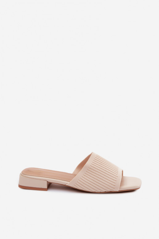 Zapatillas de mujer color marfil con tacones anchos Belissea