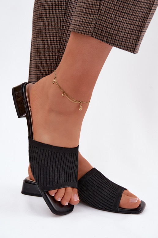  zapatillas de mujer con tacones anchos de color negro Belissea