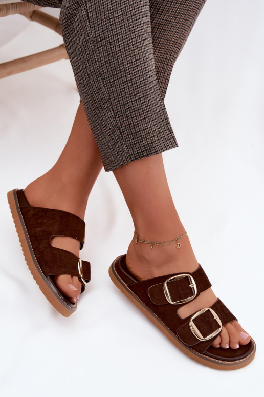 Zapatillas de mujer de ante sintético con hebillas doradas Czekolado Averia