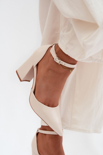 Zapatos con taconesImitacji Skóry color marfil Selvra 2