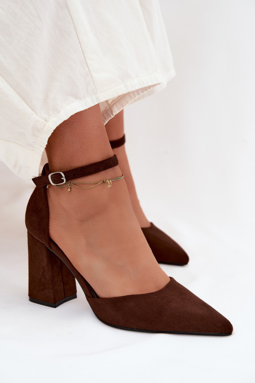 Zapatos de tacón de ante sintético en color Czekolado Selvra