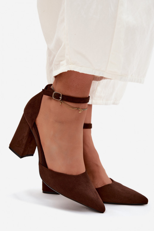 Zapatos de tacón de ante sintético en color Czekolado Selvra