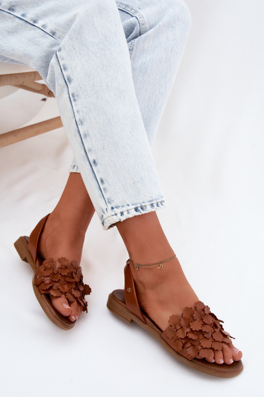 Sandalias para mujer con tacones anchos Zazoo 40468 en color marrón