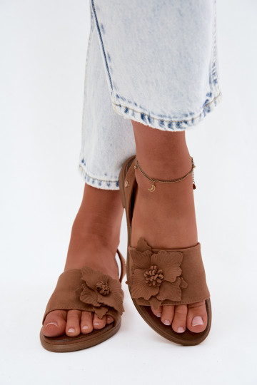 Sandalias de ante con tacones anchos y flores decorativas Zazoo 407471 en color marrón