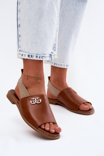 Sandalias doradas para mujer con detalles Zazoo 40473 en color marrón 2