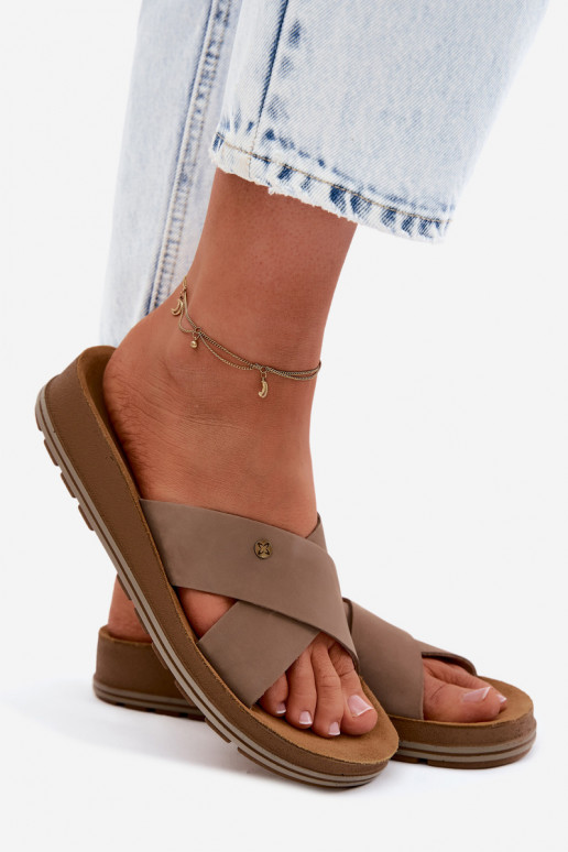 Piel Zapatillas de ante para mujer. Tiene queciejka P7504-04 beige