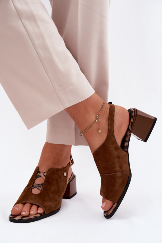 sandaliasActivadoturalnego de gamuzau con tacones Tiene queciejka K7521-14 color marrón