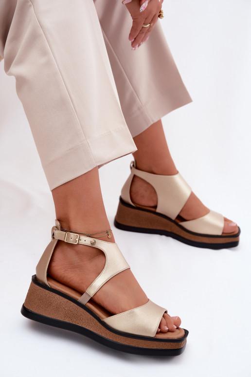 Sandalias de plataforma Tai turiciejka K7471-26 doradas