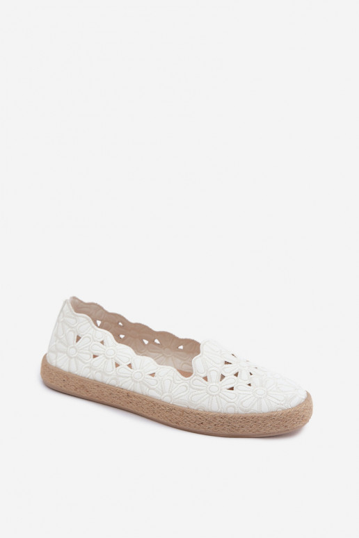 Espadrilles con elementos calados y flores en color blanco Merivelle