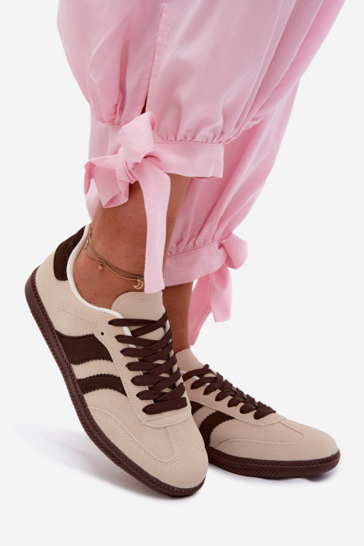 Zapatillas modelo zapatos. Femenino beige Lurea