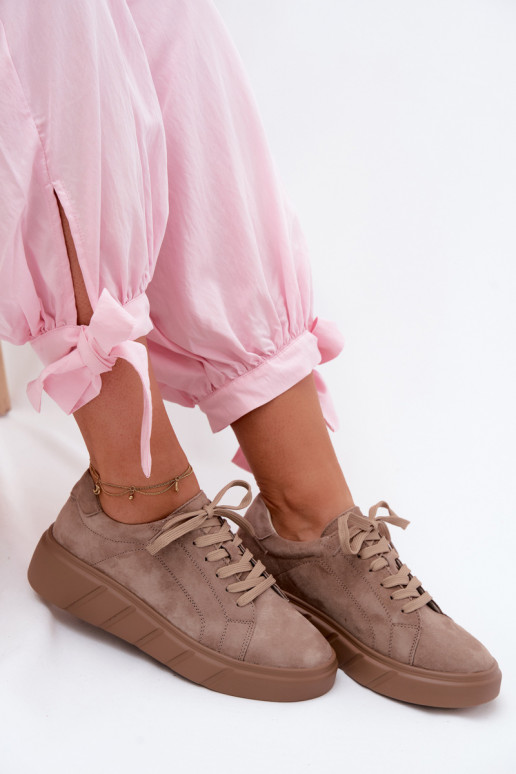 Zapatos deportivos de mujer en plataforma de ante sintético en color arena Danida
