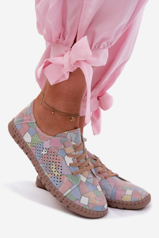 Zapatos estampados con elementos calados de ante sintético en varios colores Belessa