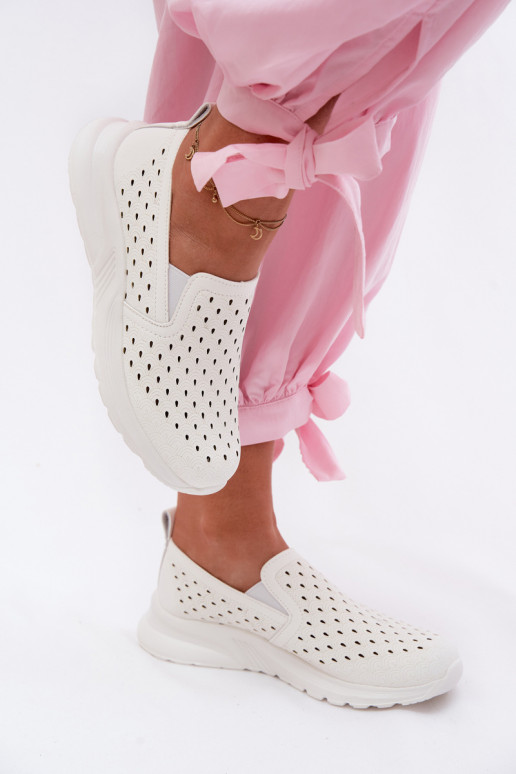 Un modelo convincente con elementos calados zapatos FemeninoImitacji Skóry el color blanco Geressa