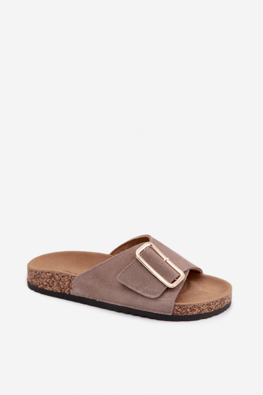 Zapatillas de mujer de ante sintético con hebillas en color arena Beryl