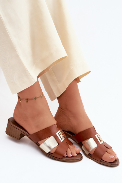 Zapatillas de cuero Femenino con tacones Zazoo 40517 color marrón