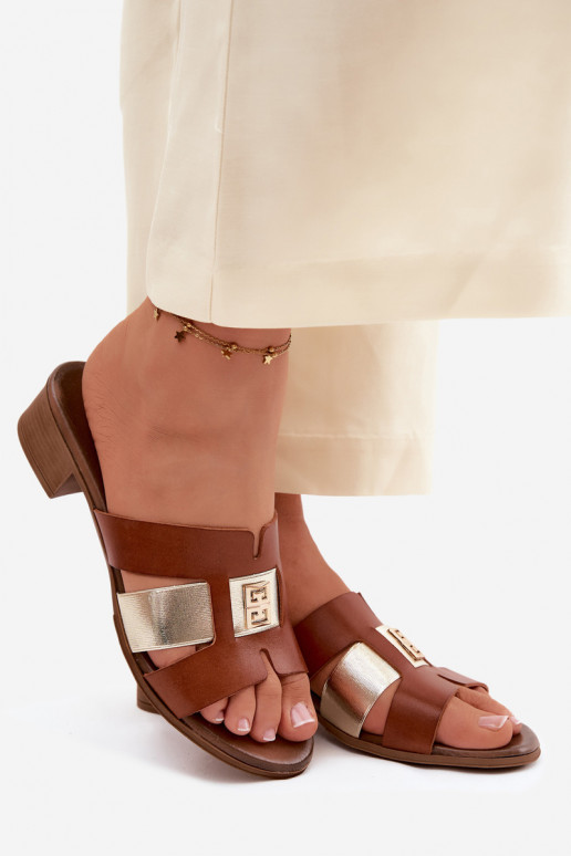 Zapatillas de cuero Femenino con tacones Zazoo 40517 color marrón