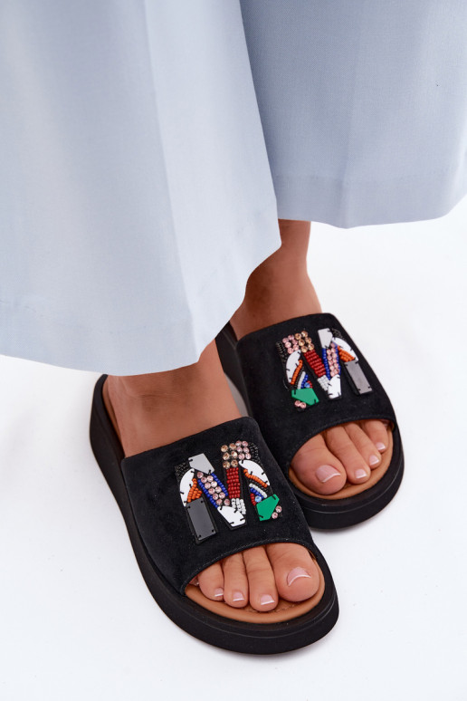 Piel Zapatillas de ante para mujer. con adornos con una plataforma Vinceza 66942 de color negro