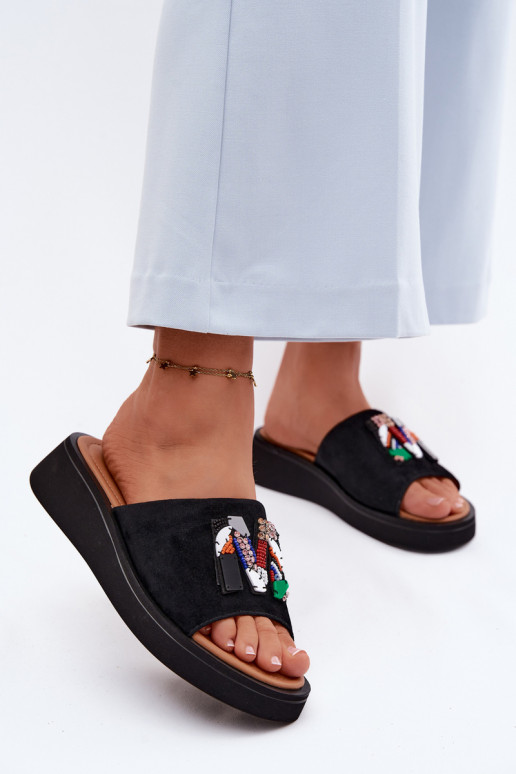 Piel Zapatillas de ante para mujer. con adornos con una plataforma Vinceza 66942 de color negro