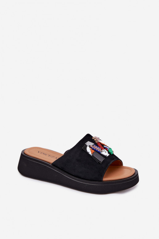 Zapatillas de mujer de ante sintético con adornos y plataforma Vinceza 66942 en color negro